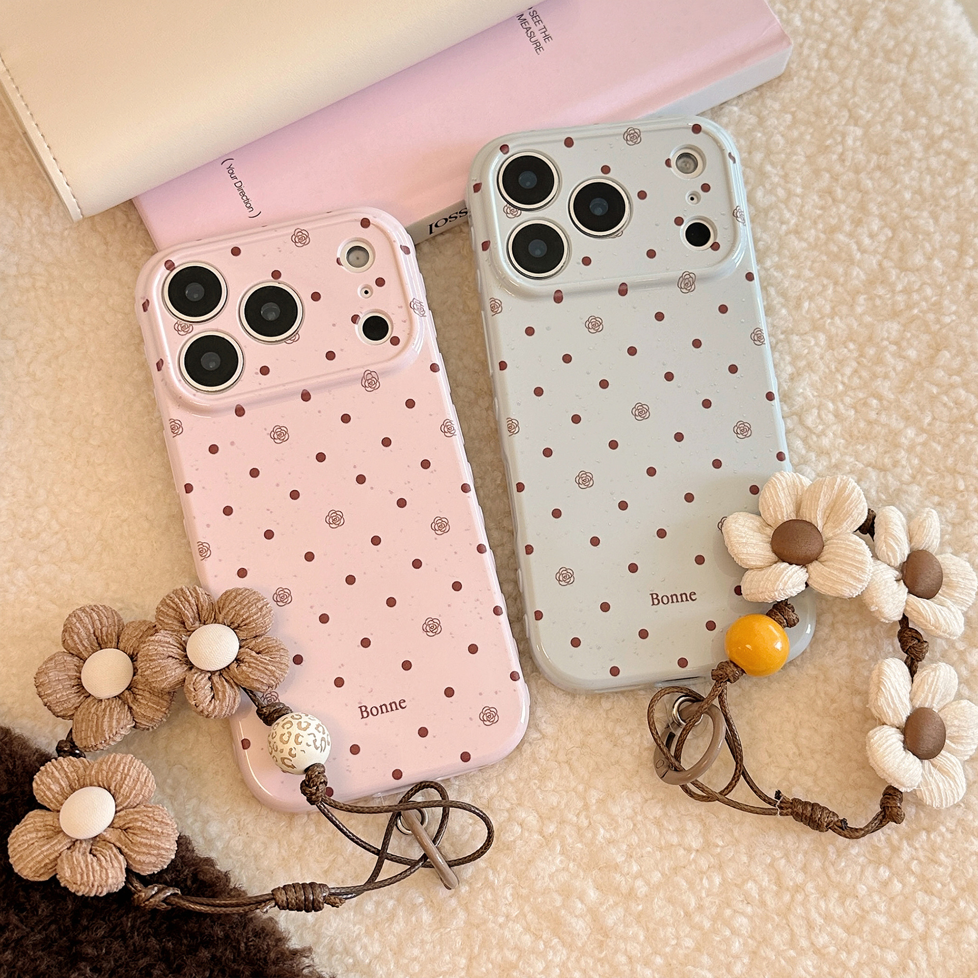 Korean Full Screen Polka Dots  - Phone Accessories Display recension och pris