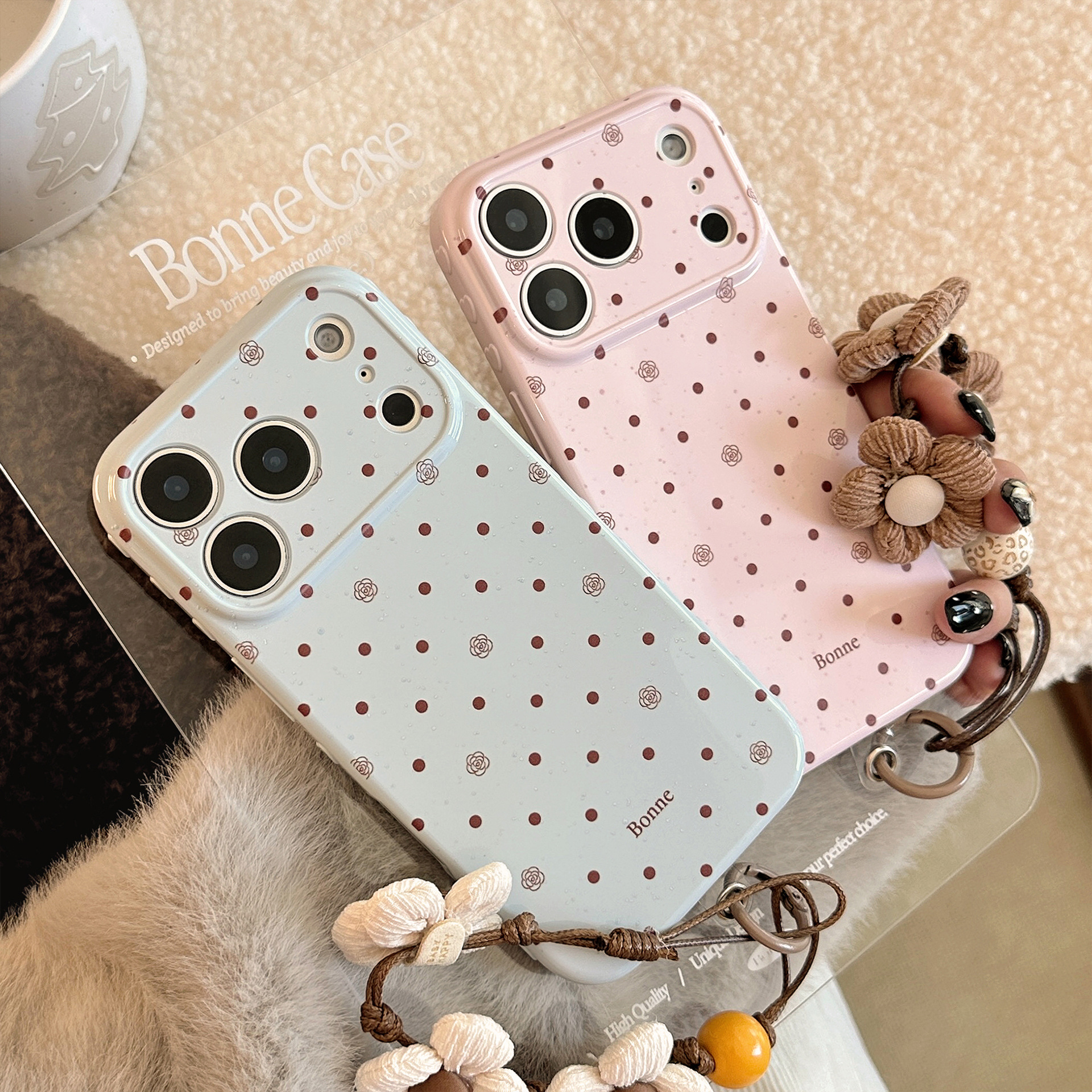 Korean Full Screen Polka Dots  - Phone Accessories Display recension och pris